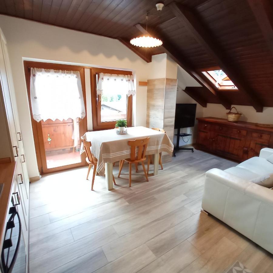 La Mansarda Di Sabina. Apartment Фиера ди Примиеро Екстериор снимка