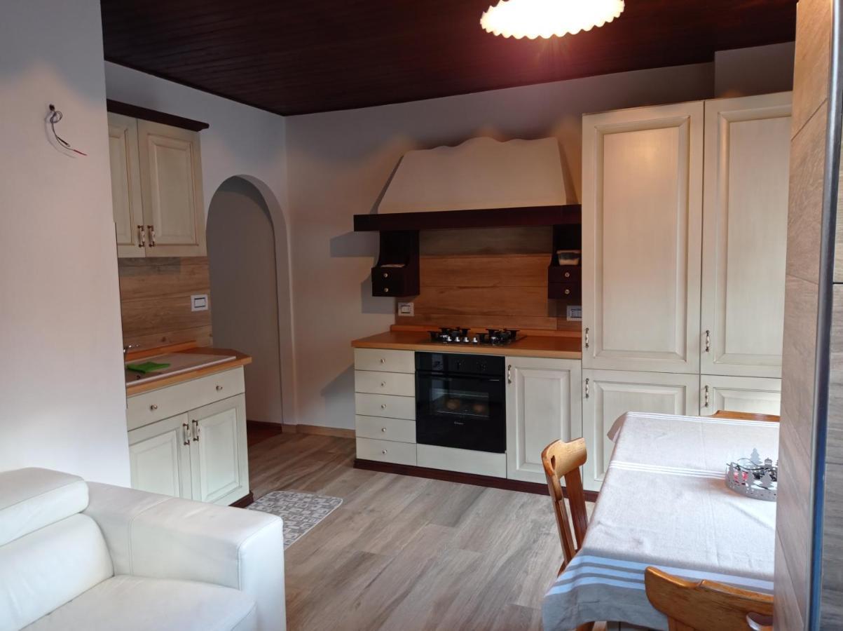 La Mansarda Di Sabina. Apartment Фиера ди Примиеро Екстериор снимка