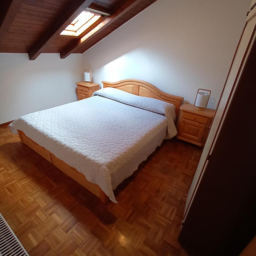 La Mansarda Di Sabina. Apartment Фиера ди Примиеро Екстериор снимка
